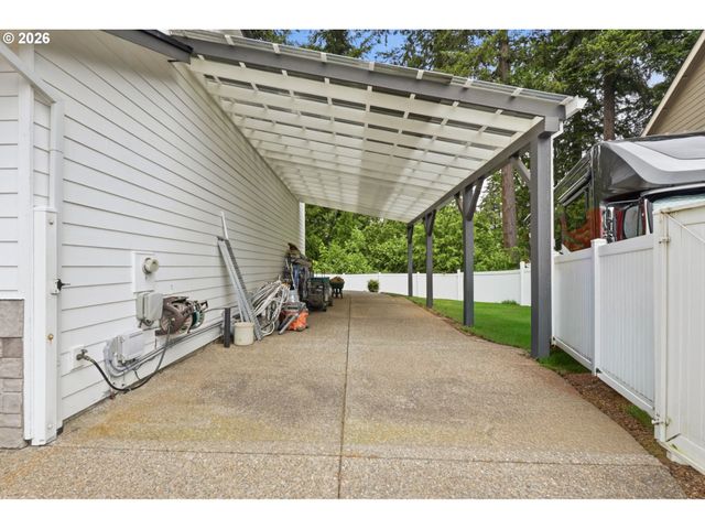 1090 N 26TH Ter, Cornelius, OR 97113