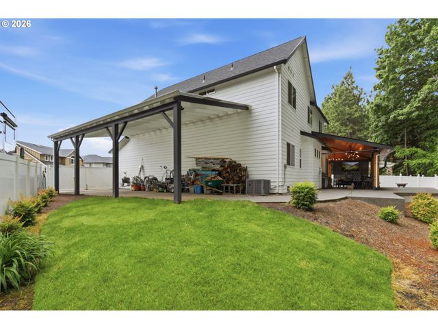 1090 N 26TH Ter, Cornelius, OR 97113