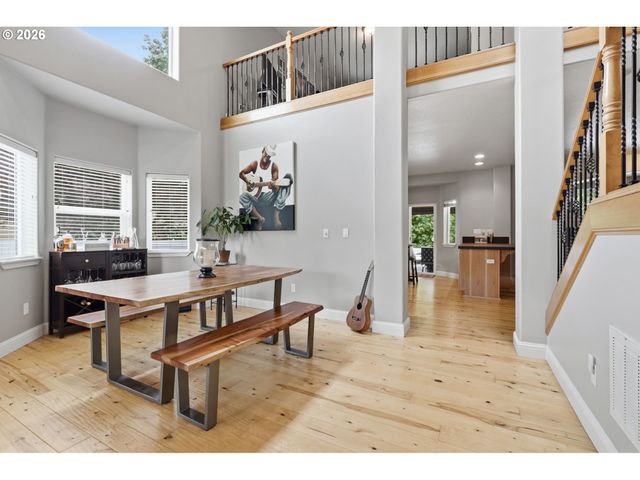 1090 N 26TH Ter, Cornelius, OR 97113