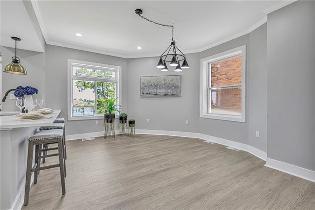 319 Suncrest St, Knoxville, PA 15210