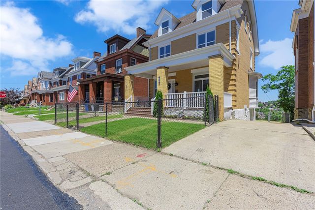 319 Suncrest St, Knoxville, PA 15210