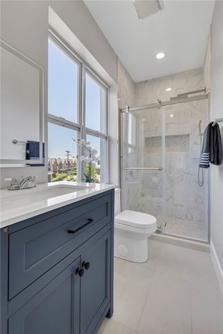 319 Suncrest St, Knoxville, PA 15210