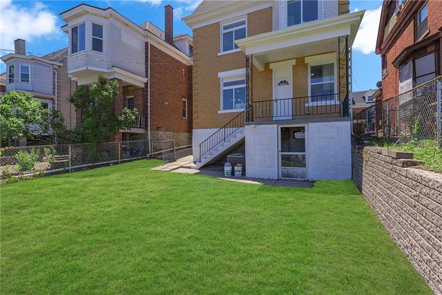 319 Suncrest St, Knoxville, PA 15210