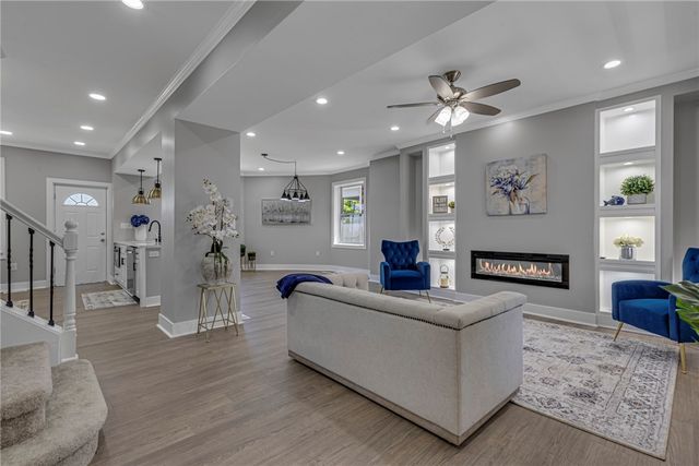 319 Suncrest St, Knoxville, PA 15210