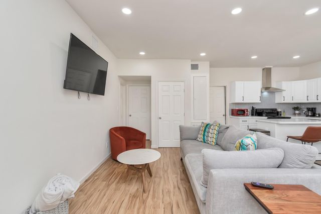 1812 Wheeler Street, Houston, TX 77004
