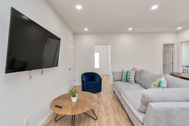 1812 Wheeler Street, Houston, TX 77004