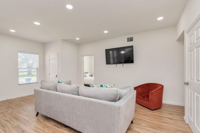 1812 Wheeler Street, Houston, TX 77004