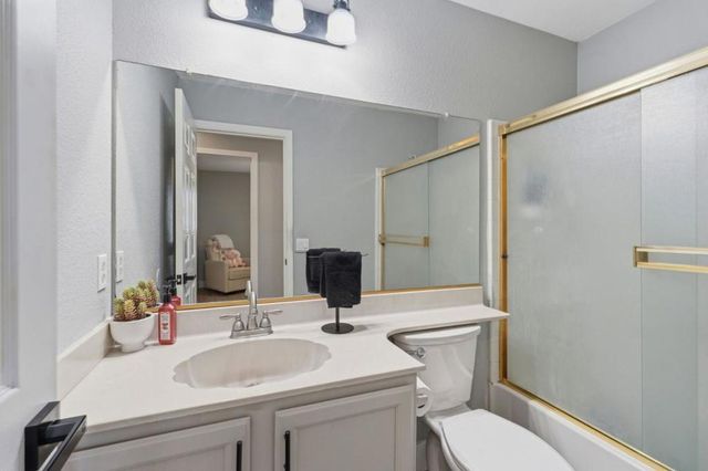 3848 Prince George Lane, Riverbank, CA 95367