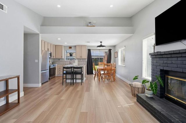 3848 Prince George Lane, Riverbank, CA 95367