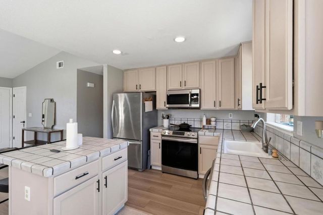 3848 Prince George Lane, Riverbank, CA 95367