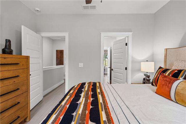 659 5th Street, Fayetteville, GA 30214