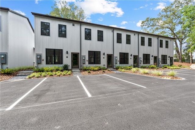 659 5th Street, Fayetteville, GA 30214