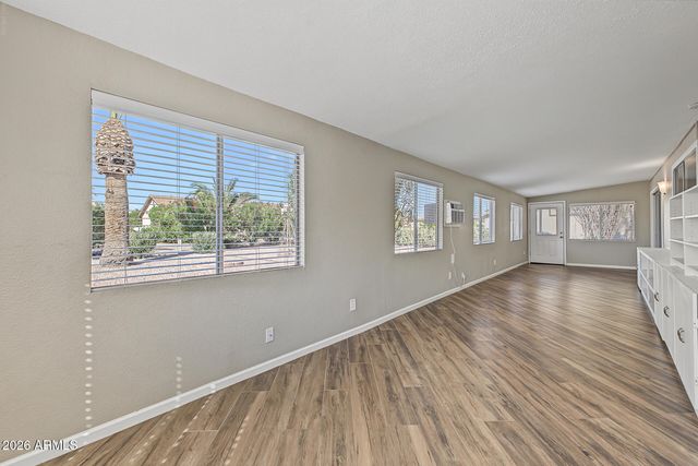 8328 E FAY Avenue, Mesa, AZ 85208