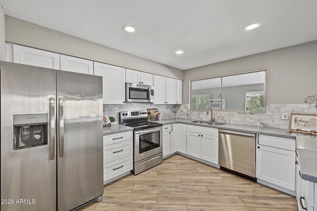 8328 E FAY Avenue, Mesa, AZ 85208