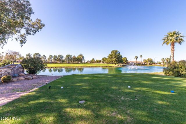 8328 E FAY Avenue, Mesa, AZ 85208