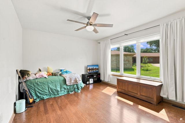 115 Harvard Place, Manhattan, KS 66503