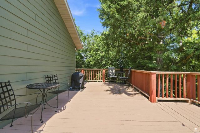 115 Harvard Place, Manhattan, KS 66503