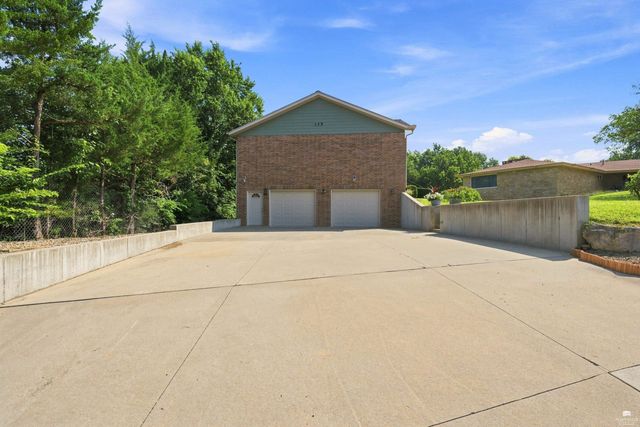 115 Harvard Place, Manhattan, KS 66503