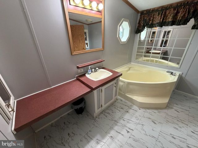 215 PHEASANT RIDGE CIR, Lancaster, PA 17603