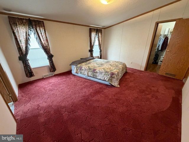 215 PHEASANT RIDGE CIR, Lancaster, PA 17603