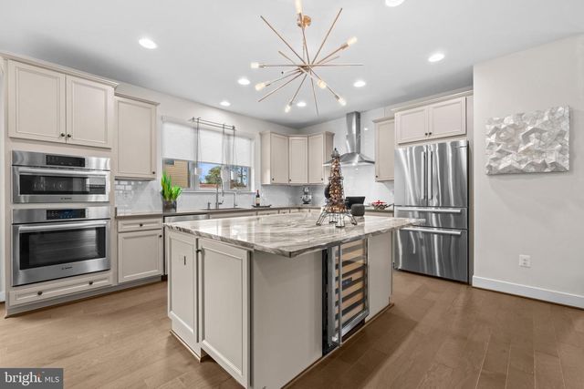 5100 OAKMOORE DR, Rockville, MD 20852