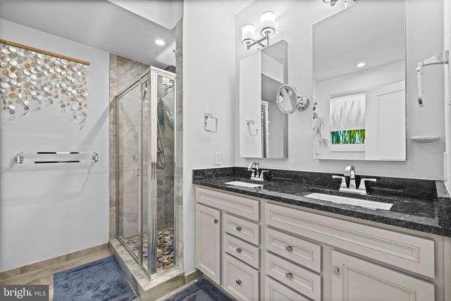 5100 OAKMOORE DR, Rockville, MD 20852