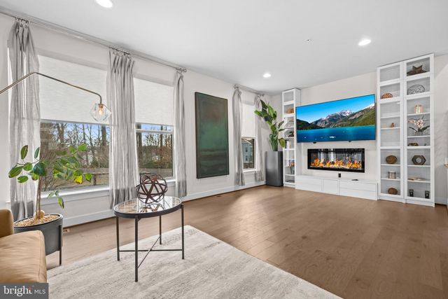 5100 OAKMOORE DR, Rockville, MD 20852