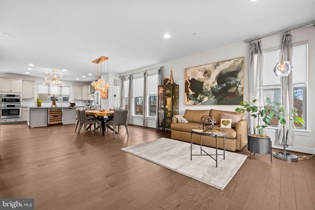 5100 OAKMOORE DR, Rockville, MD 20852