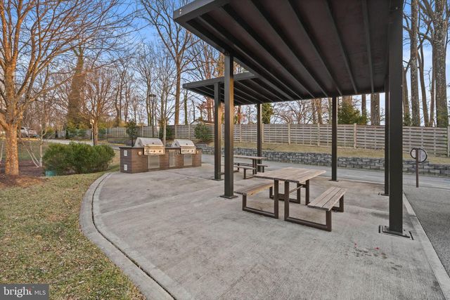 5100 OAKMOORE DR, Rockville, MD 20852