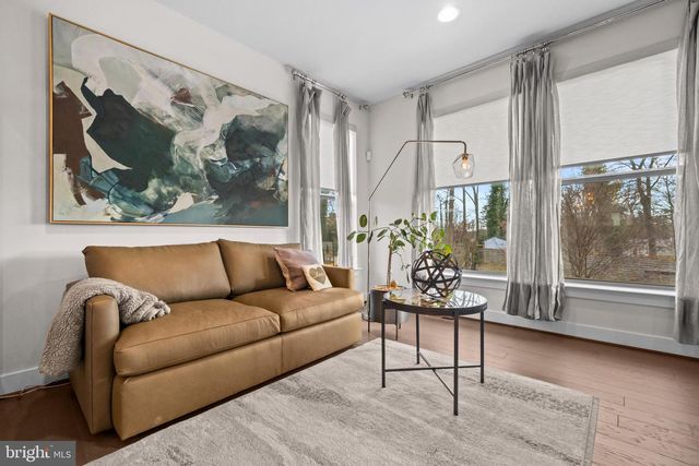 5100 OAKMOORE DR, Rockville, MD 20852