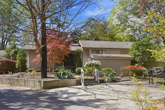 19 King Haigler Chase Street, Lake Wylie, SC 29710