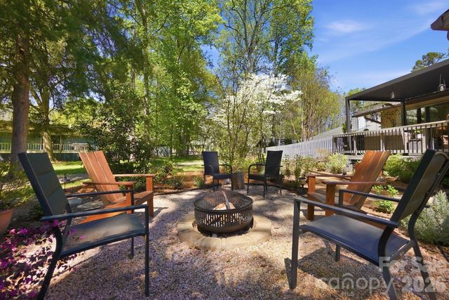 19 King Haigler Chase Street, Lake Wylie, SC 29710