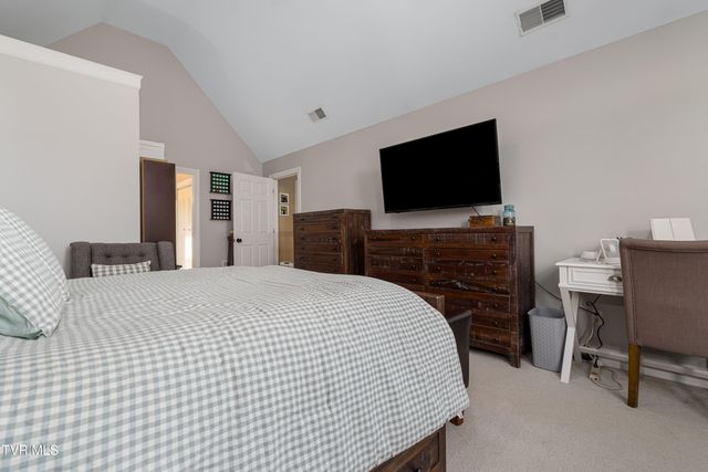 1030 Estate Drive, Johnson City, TN 37604