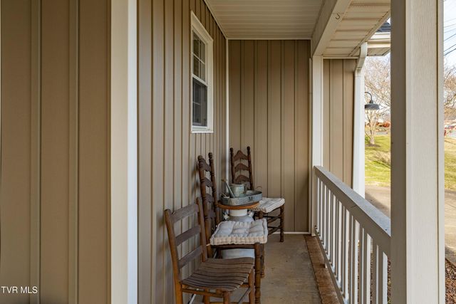 1030 Estate Drive, Johnson City, TN 37604