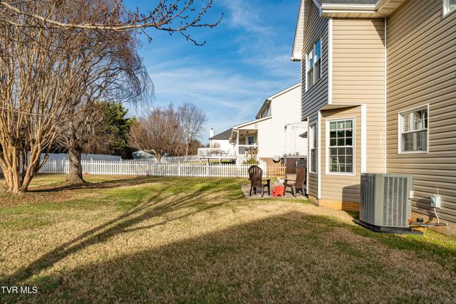 1030 Estate Drive, Johnson City, TN 37604