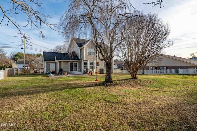 1030 Estate Drive, Johnson City, TN 37604