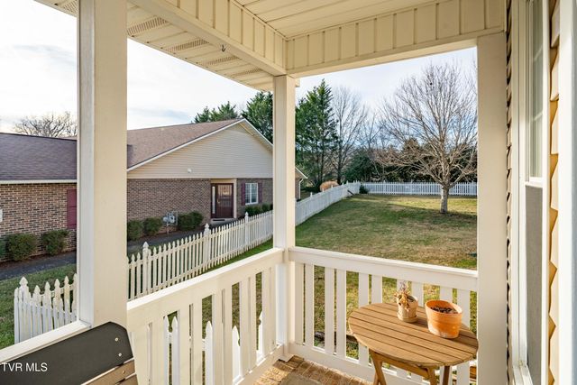 1030 Estate Drive, Johnson City, TN 37604