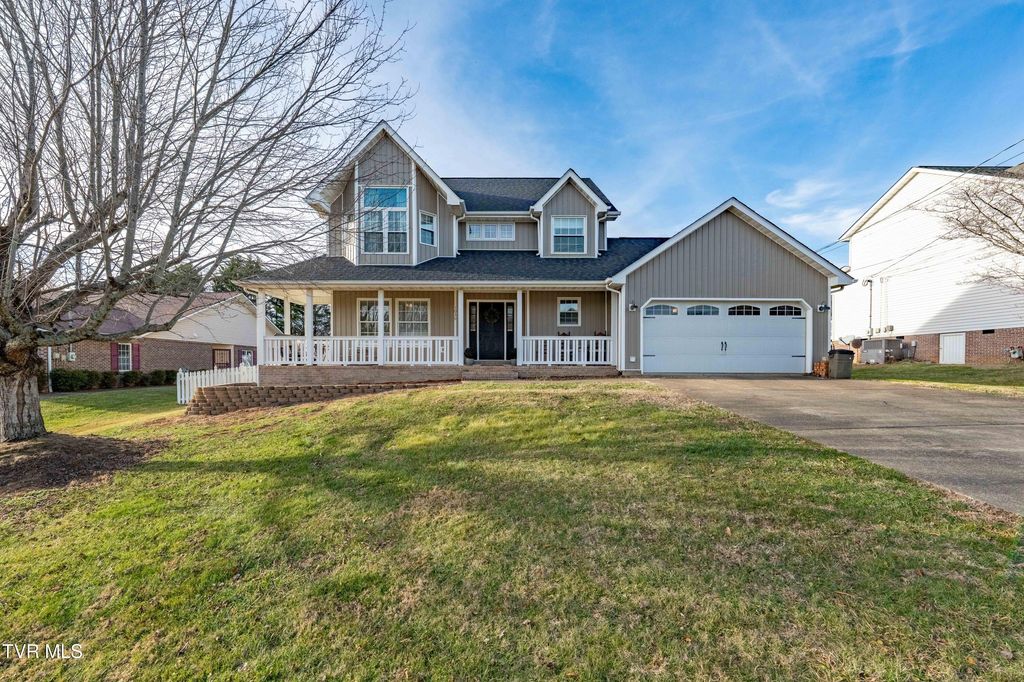 1030 Estate Drive, Johnson City, TN 37604