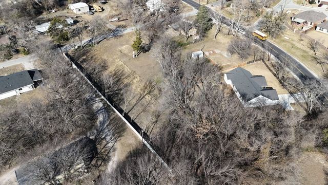 105 Huling Drive, Azle, TX 76020
