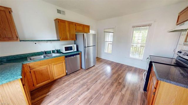 1136 Jackson AVE, Chesapeake, VA 23324