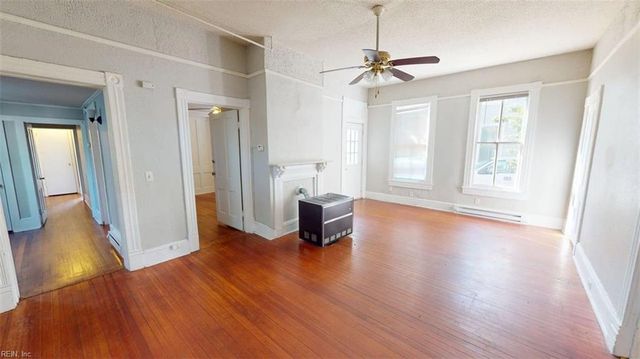1136 Jackson AVE, Chesapeake, VA 23324