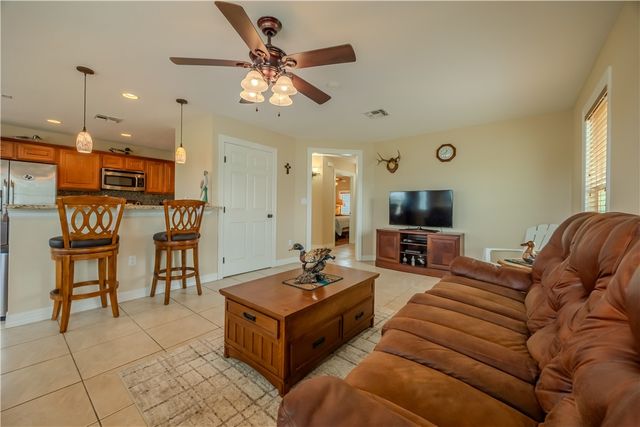 1549 S Commercial St 8, Aransas Pass, TX 78336