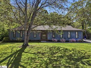 26 Owens Road, Taylors, SC 29687
