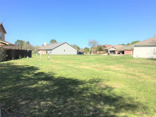 12944 Orion Court E, Willis, TX 77318