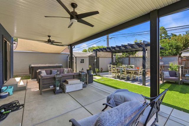 2172 7th Ave, Sacramento, CA 95818