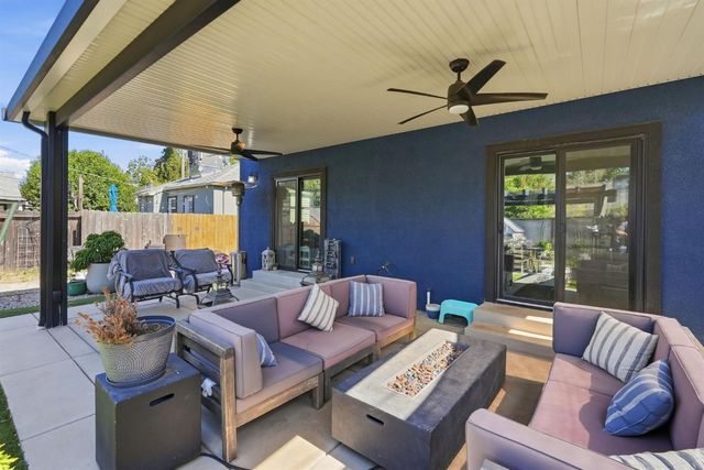 2172 7th Ave, Sacramento, CA 95818