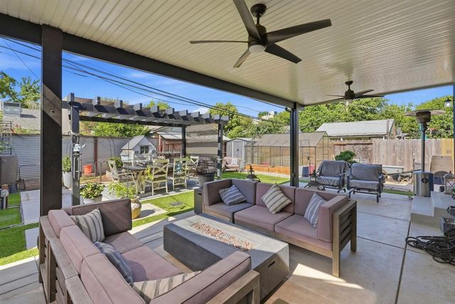 2172 7th Ave, Sacramento, CA 95818