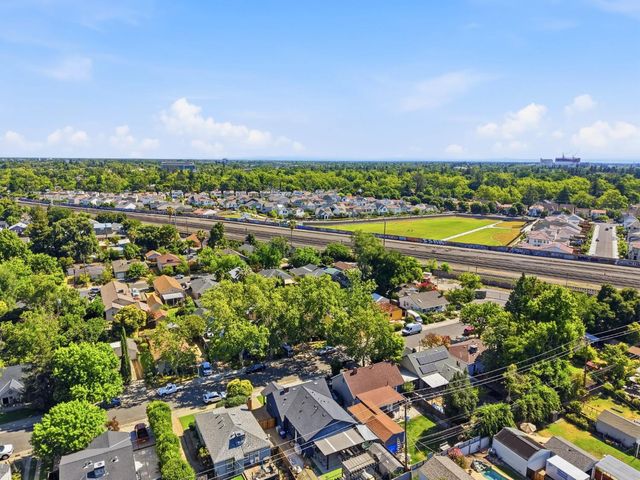 2172 7th Ave, Sacramento, CA 95818