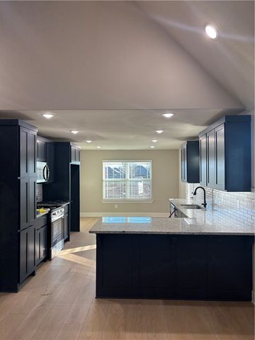 3105 SW Lovely Lane, Bentonville, AR 72713