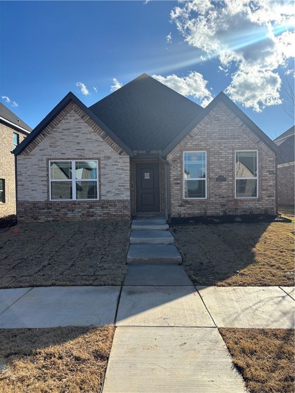 3105 SW Lovely Lane, Bentonville, AR 72713